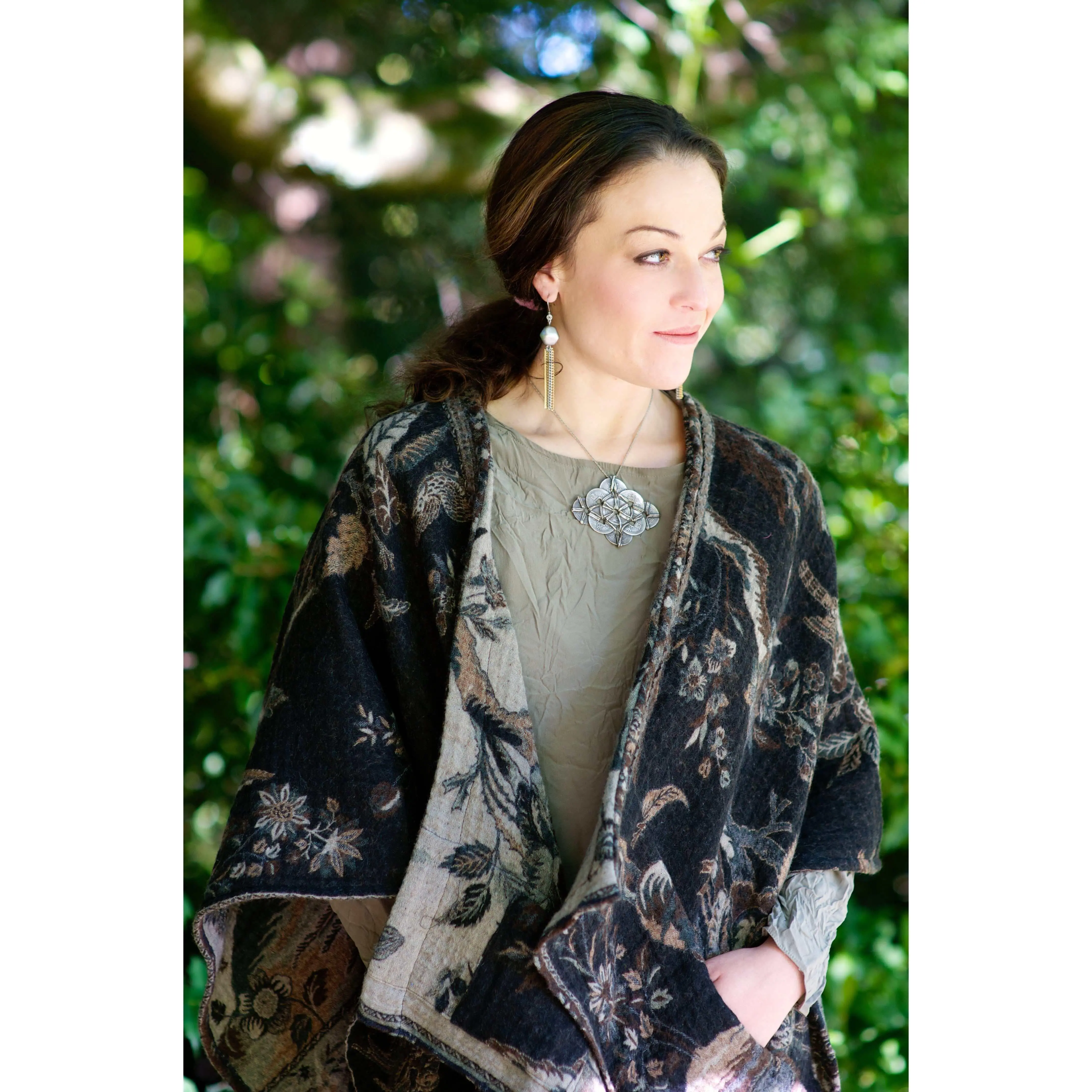 Women's Australian Merino Wool Reversible Cape - Plus Size, Vibrant Black Bird Pattern, Balanced Cut, Back-To-Hip Drape, Comfortable Tailored Workwear Uniforms, 2 Front & 1 Reverse 3 Pockets, Long/Regular Length, Artistic Outerwear