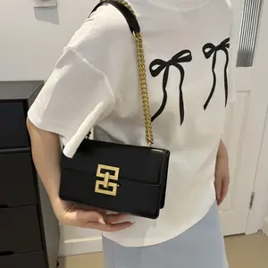 Elegant Chain Strap Shoulder Bag - Structured Flap Crossbody Purse with Statement Turn-Lock Closure
