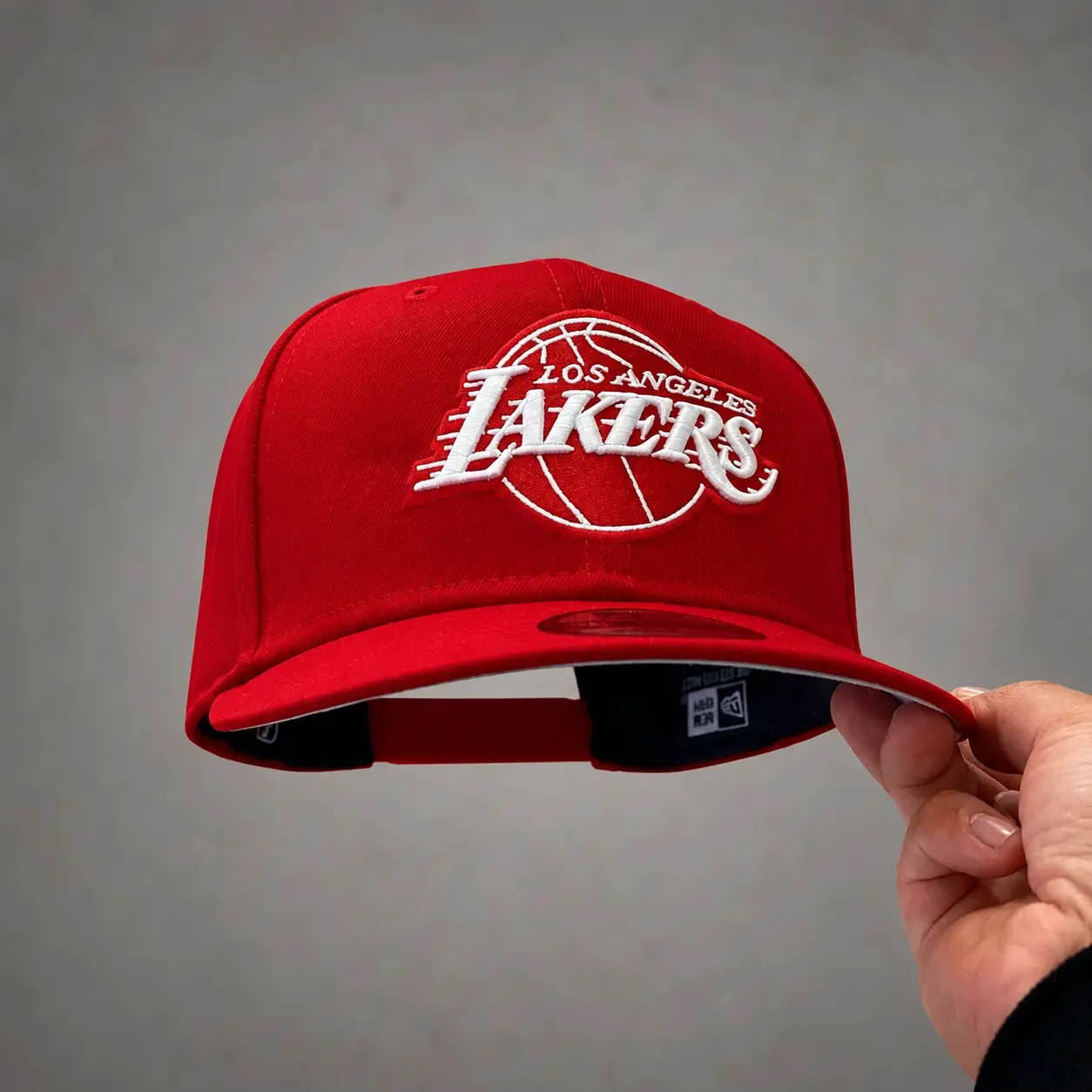 Premium Red Embroidered Flat Brim Snapback Baseball Cap Unisex Casual Sports Headwearred baseball cap, flat brim snapback, embroidered basketball hat, retro streetwear cap, unisex sun hat, casual daily headwear, red sports cap, vintage snapback