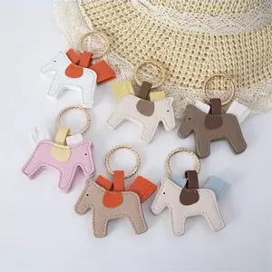 Magnetic Hat Clip for Travel on Bag Purse, Premium Leather Horse Hat Holder with Strong Magnet, Portable Luggage Accessory Hands-Free Cap Keeper for Women Men.