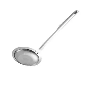 1-Piece Stainless Steel Oil Strainer Spoon, Modern Long-Handled Oil Strainer Spoon, Kitchen Utensil, Suitable for Cooking, Frying, and Straining Oil, Kitchen Accessories, Kitchen Gadgets, Kitchen Utensils, Spoon Set, Kitchen Utensil Set