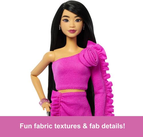 Mattel - Barbie Deluxe Style with Black Hair and Glittery Prosthetic Leg, Pink Top and Skirt Set with Rose Detail and Accessories  [Collectible Figurine/Statue/Bust] Paper Doll