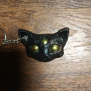 evil cat keychains