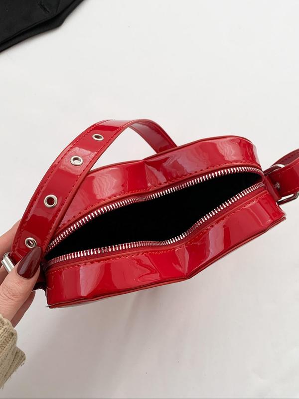 Fashionable  simple casual exquisite and versatile shoulder bag, niche design  heart-shaped creative modeling shoulder bag, Valentine's Day gift handbag, classic and versatile personality, shopping and dating, etc.