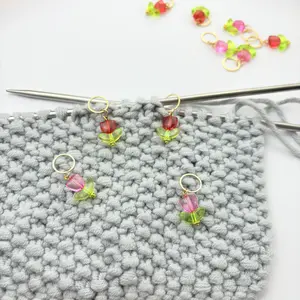 5 PCS Tulip Yarn Stitch Markers Crochet Pendants Closed Knitting Tools, Stick Needle Knitting Stitch Markers New Style for Crochet Marking Counters