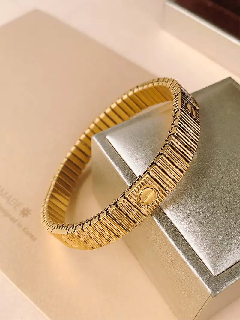 louie bracelet - TikTok Shop
