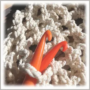 Plastic Handy Crochet Hook