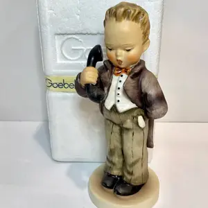 Vintage Goebel M.I. Hummel #124 Hello Figurine, Made In W. Germany  6 3/4  Tall