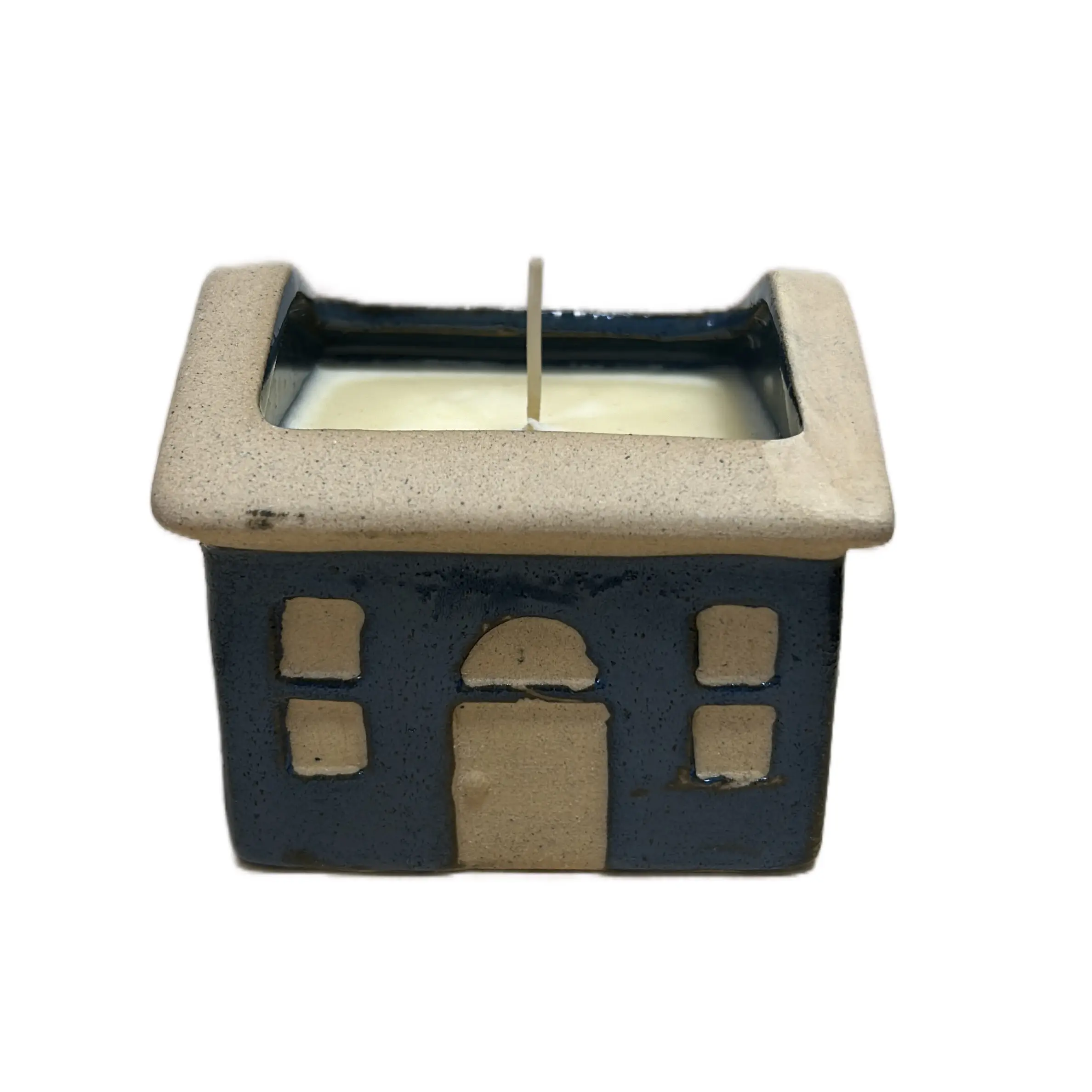 Handcrafted soy wax clean burn candle. Ceramic farmhouse, beautiful and sensual lemon verbina smell.