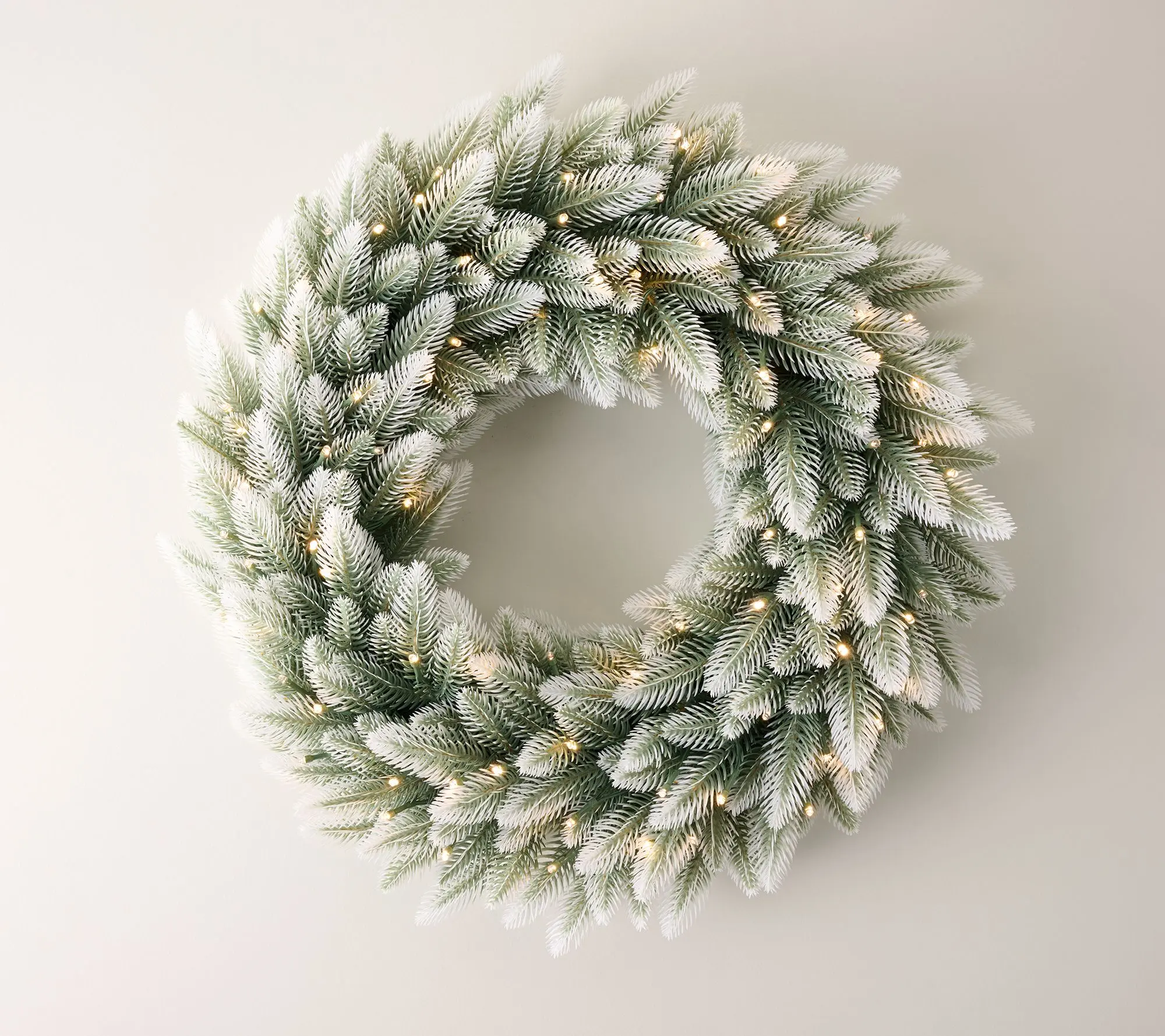 Bethlehem Lights Grand Radiance 26" Wreath w/ 3-in-1 LEDs Bethlehem Lights Grand Radiance 26" Wreath w/ 3-in-1 LEDs