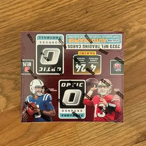 2023 OPTIC RETAIL FOOTBALL NFL BOX