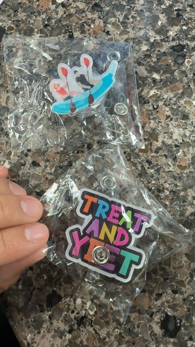 Item: 24 Pcs Medical Style