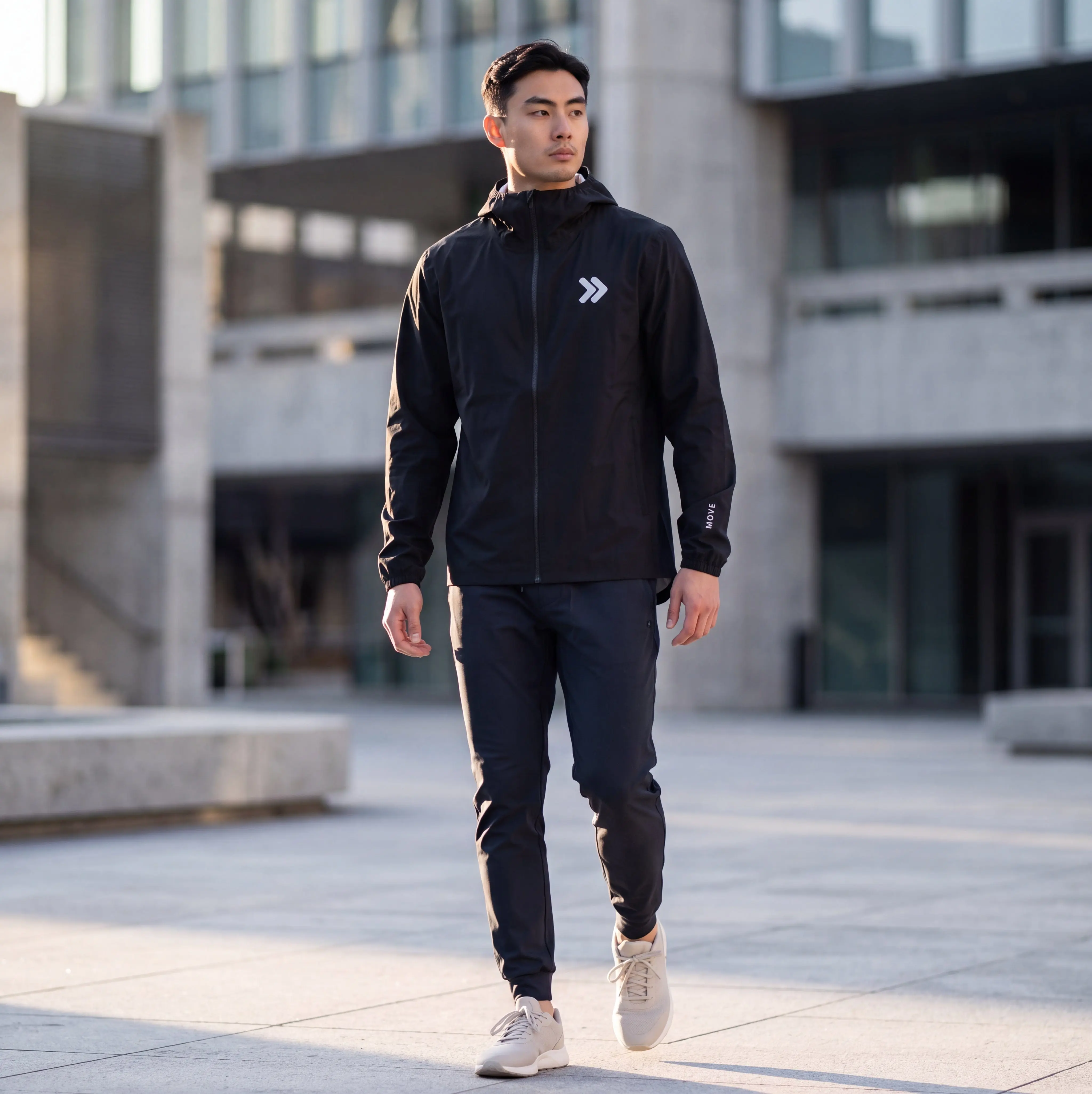 MOVE sport apparel Men’s AquaLight Packable Jacket