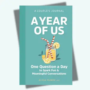 A Year of Us: A Couple’s Daily Journal – 365 Thoughtful Questions to Deepen Your Connection, Spark Laughter, and Strengthen Your Love