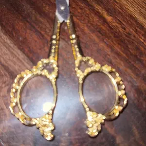 review image 0