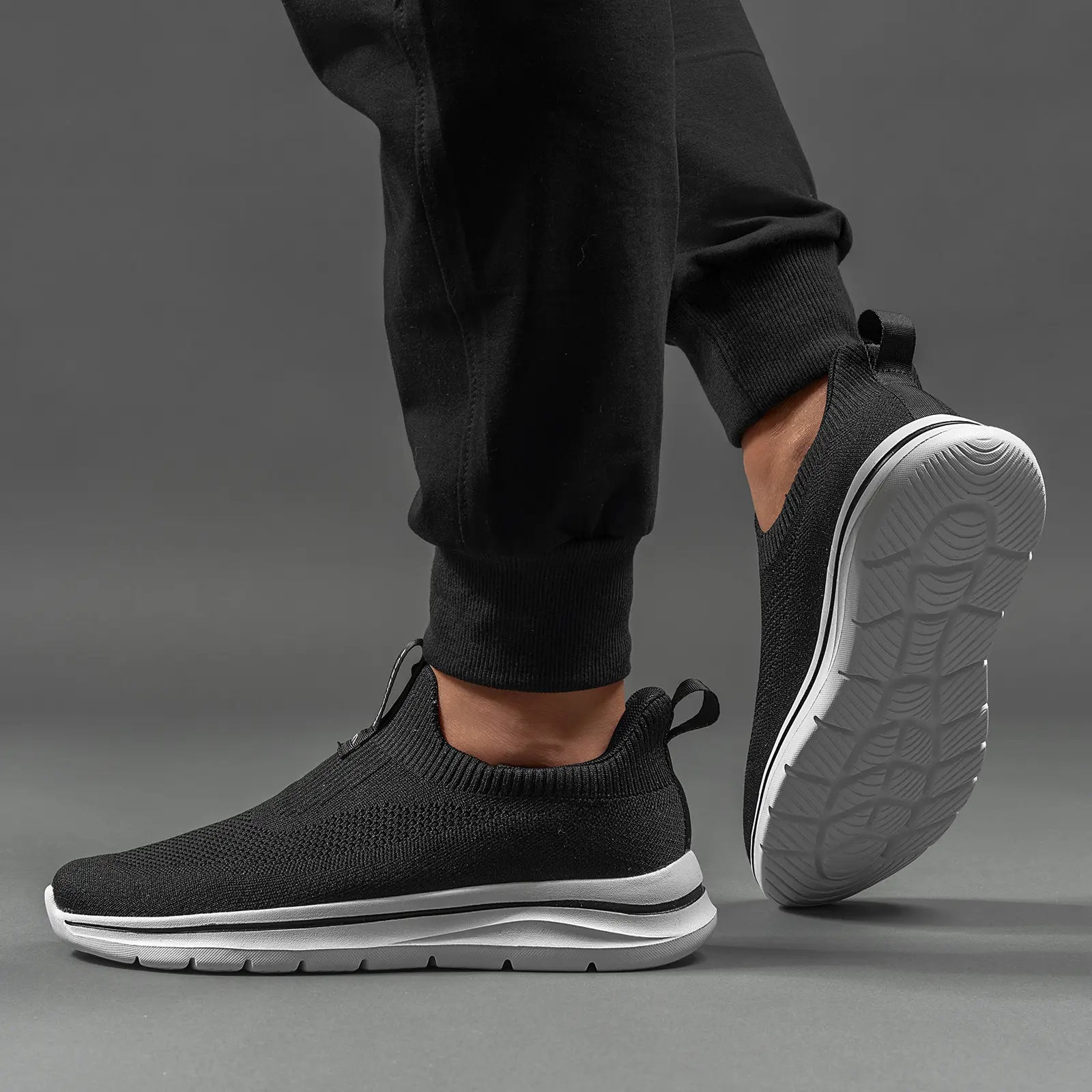 1272 2026 Men's Slip-On Casual Trainers, Breathable Laceless Athletic Sneakers, Lightweight Slip Resistant Trendy Walking Sneakers for Gym, Slip Resistant Sneakers