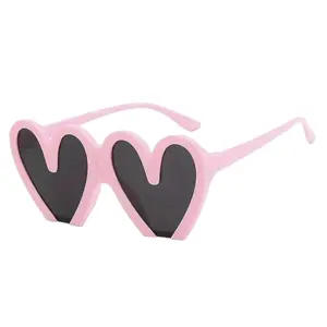 Oversized Heart-Shaped Sunglasses for Women - Y2K Style Party Favor Shades
