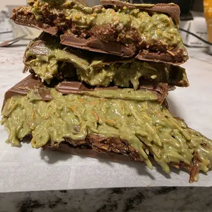 nutella and duabi pistachio