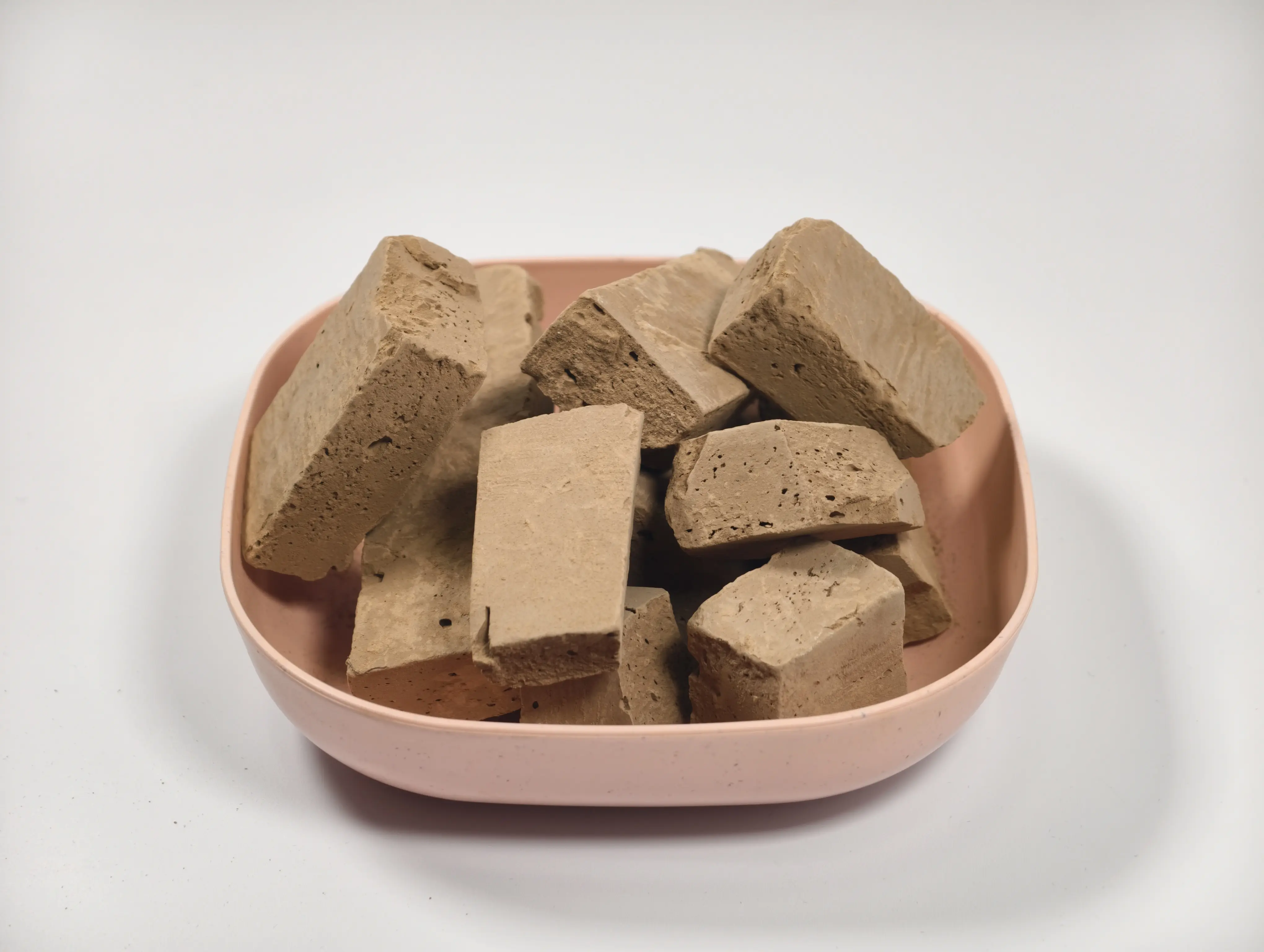 Kaolin & Roasted Red Clay Blocks: 100% natural, no additives, edible, cosmetic grade, featuring a hard, crisp and non‑sticky texture 4oz 113g