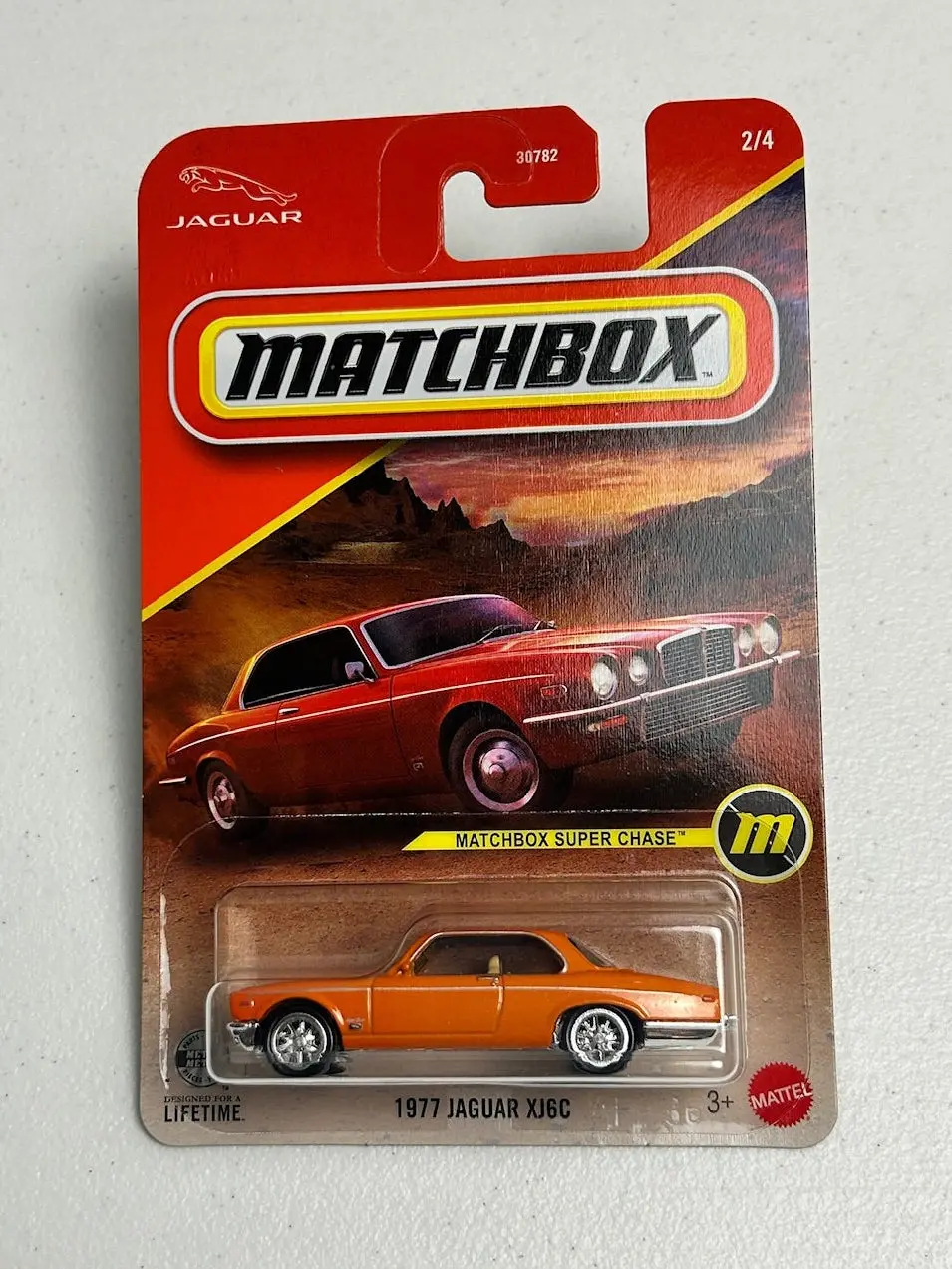Matchbox 1:64 1977 Jaguar XJ6C SuperChase
