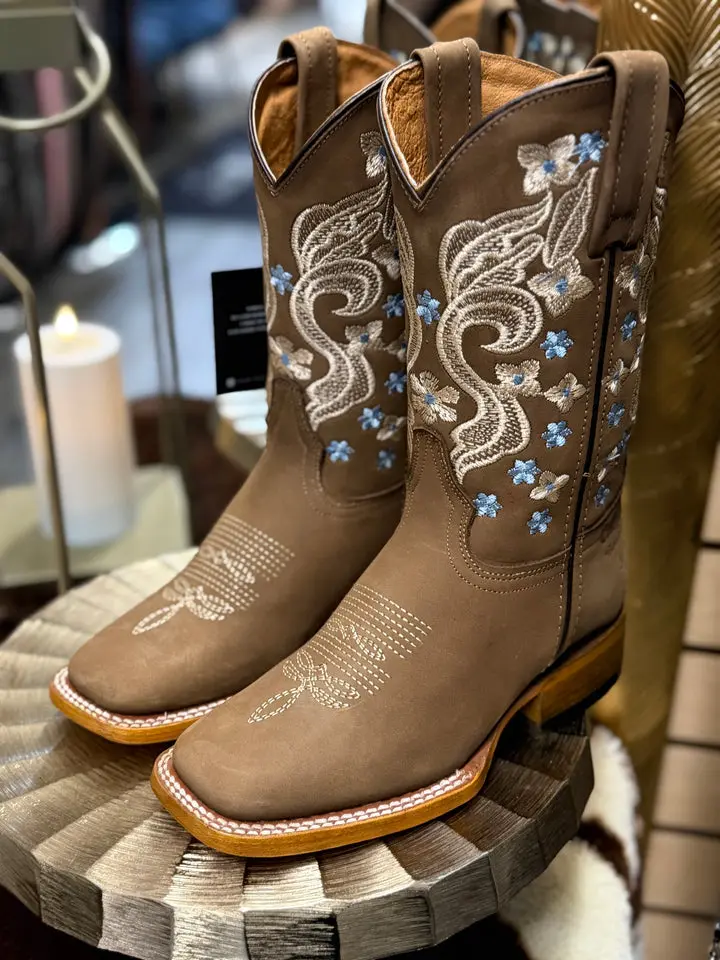 Sarahi| women’s Blue Square Toe Boots