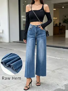 Figure Friendly Cropped Jeans Waist Slimming Must Have