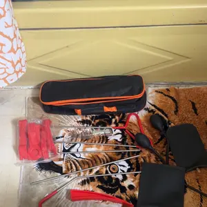 SIMAZO Waterproof stainless steel automotive repair tool set, Emergency Car Fastener Remover Air-Wedge Pump with Storage Bag, Professional Automotive Repair Tools, window and door disassembly tools, Men Gifts, Boyfriend Gift,Tool Box,Tool Gadgets,Red Tool