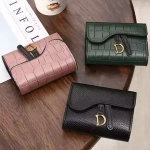 Women's Wallet Short 2024 New Korean Style D Letter Buckle Coins Purses Wallet Card Bag Key Wallet for Everyday Use