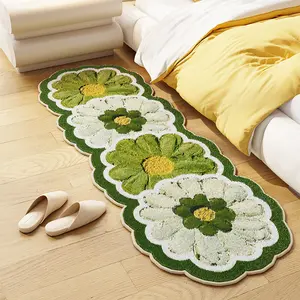 PINSOUL Soft Fluffy Flower-Shaped Bedside Runner, Aesthetic Floral Washable Area Rug, Coquette Bedroom Decor Rug, Floral Washable Rug, Fluffy Area Rug