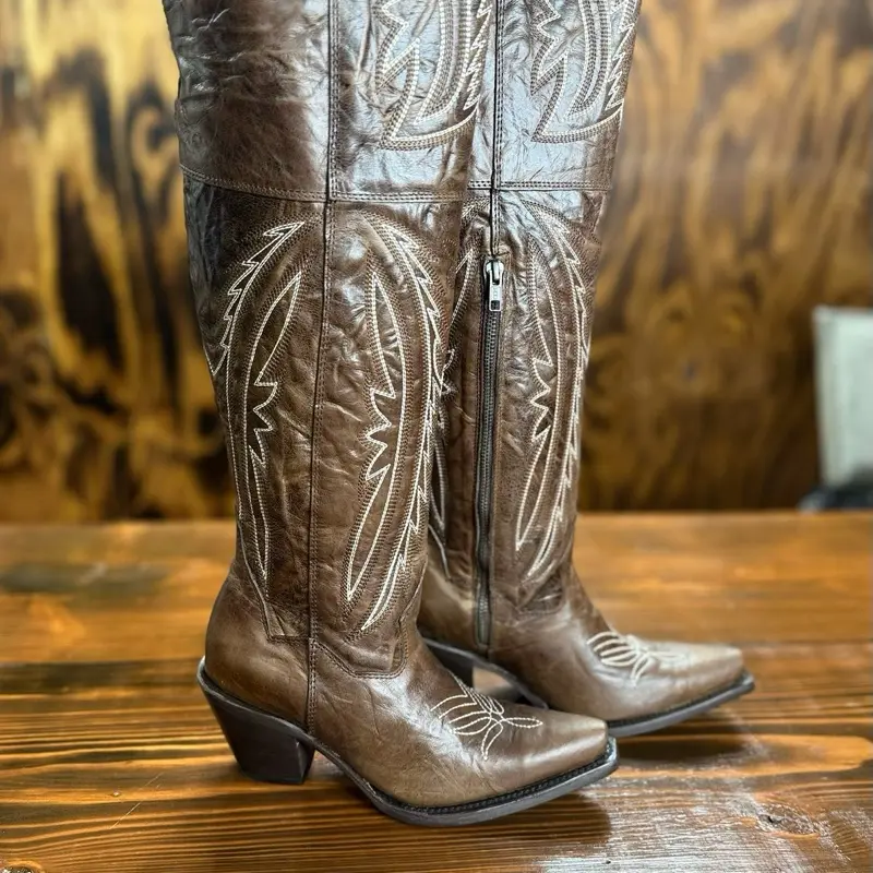 Rock’em boots/botas   Corte:vacuno Forro:vacuno Suela:cuero.  Botas Mexicanas
