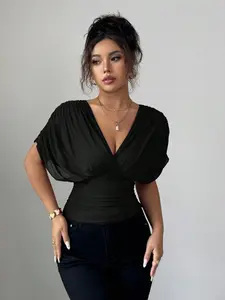 Women's Fashion European Style Deep V Neck Batwing Sleeve Waist-Cropped Top, Chic Pleated Slim Fit Short Tee, Trendy Girlie Shirt