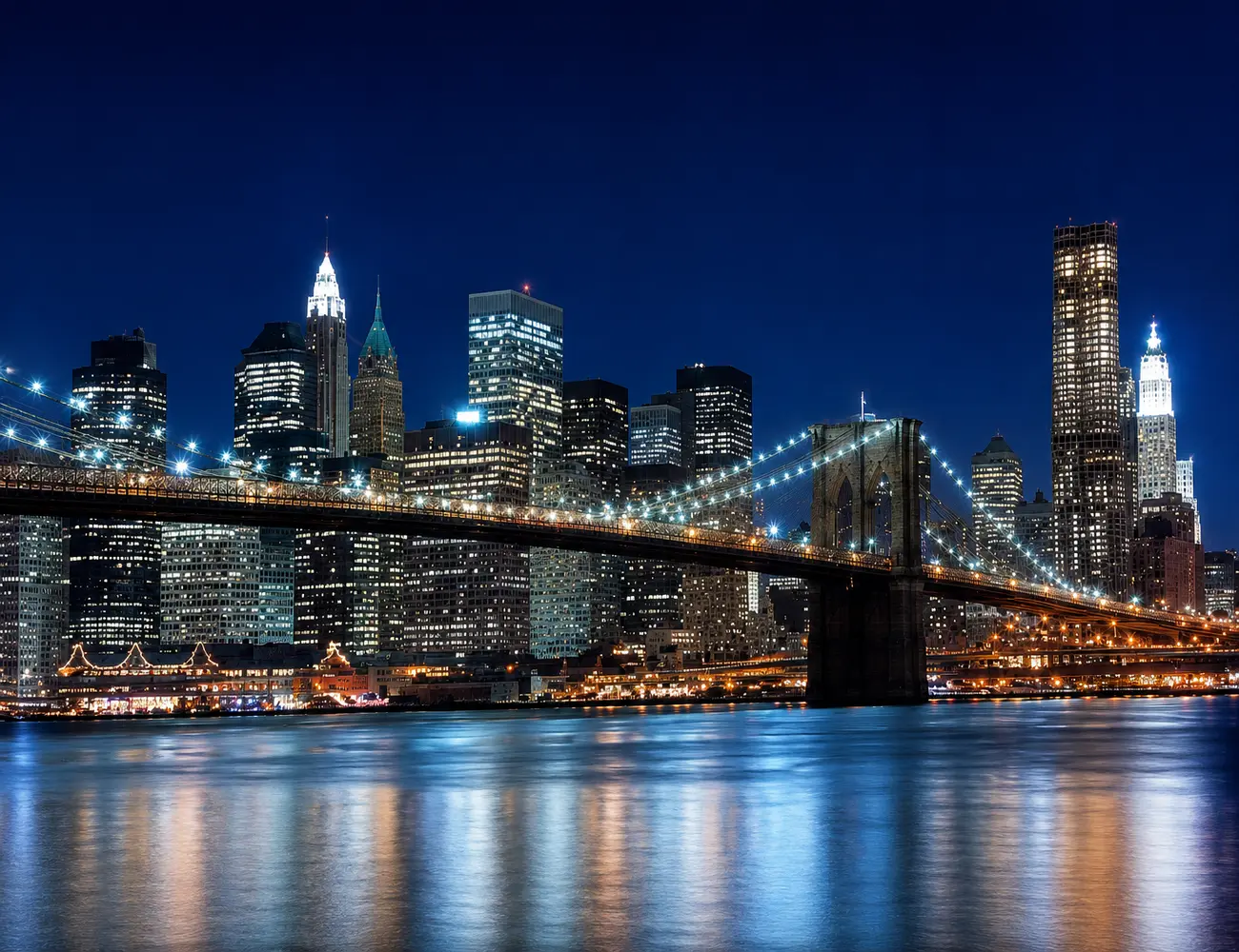 Brooklyn Bridge Canvas Wall Art New York City Skyline Poster NYC Night View Architecture Print Modern Urban Landscape Artwork Cityscape Wall Decor for Living Room Bedroom Office Apartment Hotel Housewarming Gift Framed or Unframed Ready to Hang