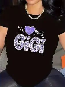 Men's Sparkling Rhinestone "I Love Being a Gigi" T-Shirt - White & Black Cotton Short Sleeve Top with Grandma Gifts Lettering, Rhinestone-Accented Gigi Print, Comfortable Round Neck Casual Shirt for Grandmothers, & Christmas Present