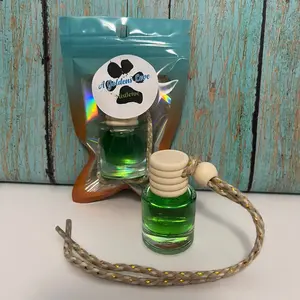 8ml Mistletoe Car Fragrance Diffuser with Fir, Camphor, Balsam, Red Currant, Soft Pine, Cypress, Cardamom and Clove