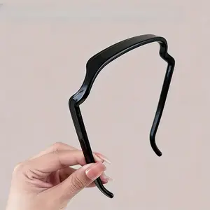 Ladies Plastic Headband, Wide Non-Slip Hair Band for Curly Hair, Perfect Hair Accessory for Medium Thickness Hair, Headbands Women