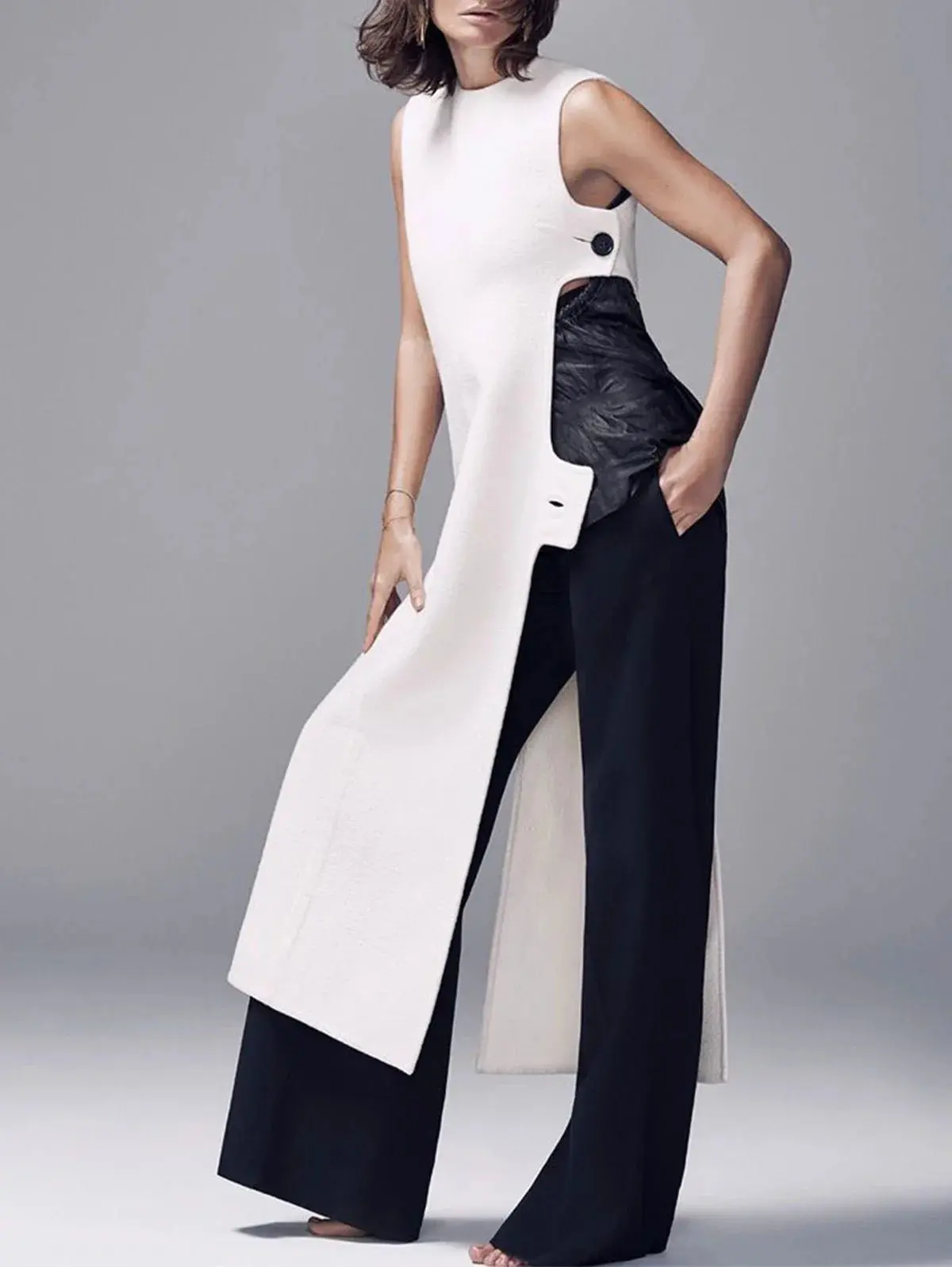 Solid Sleeveless Maxi Cami Top, Women's Lightweight Polyester Blouse with Side Slit, Slim-Fit Summer Statement Piece, Tops, Maxi Cut