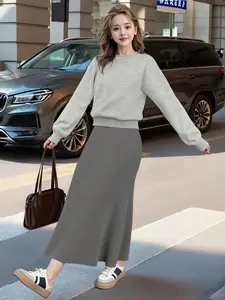 Women's Loose Fit Round Neck Long Sleeve Sweater & High Waist Tailored Skirt Set, Casual Plain Two-Piece for All Seasons