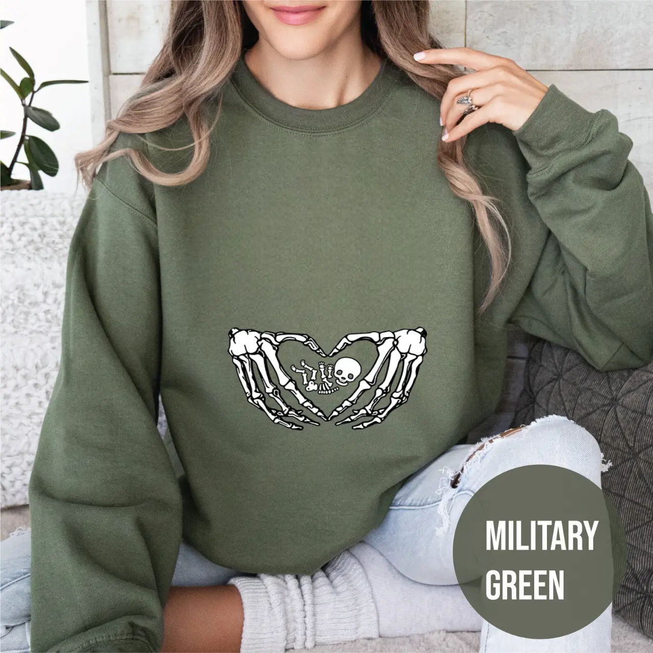 Pregnant Skeleton Sweatshirt, Skeleton Baby Halloween Maternity Crewneck, Baby Skeleton Pregnancy Graphic Pullover, Spooky Fall Maternity Apparel, Expecting Mom Gift, Halloween Outfit for Pregnant Women