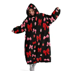 Hooded Blanket, Wearable Blanket, Strawberry and Bow Digital Print Flannel Blanket Soft and Warm Blanket, Ideal for Sofa Throw, Home Relaxation Blanket, Air-Conditioned Blanket, Nap Blanket, Office Bed Blanket, Camping Travel Blanket