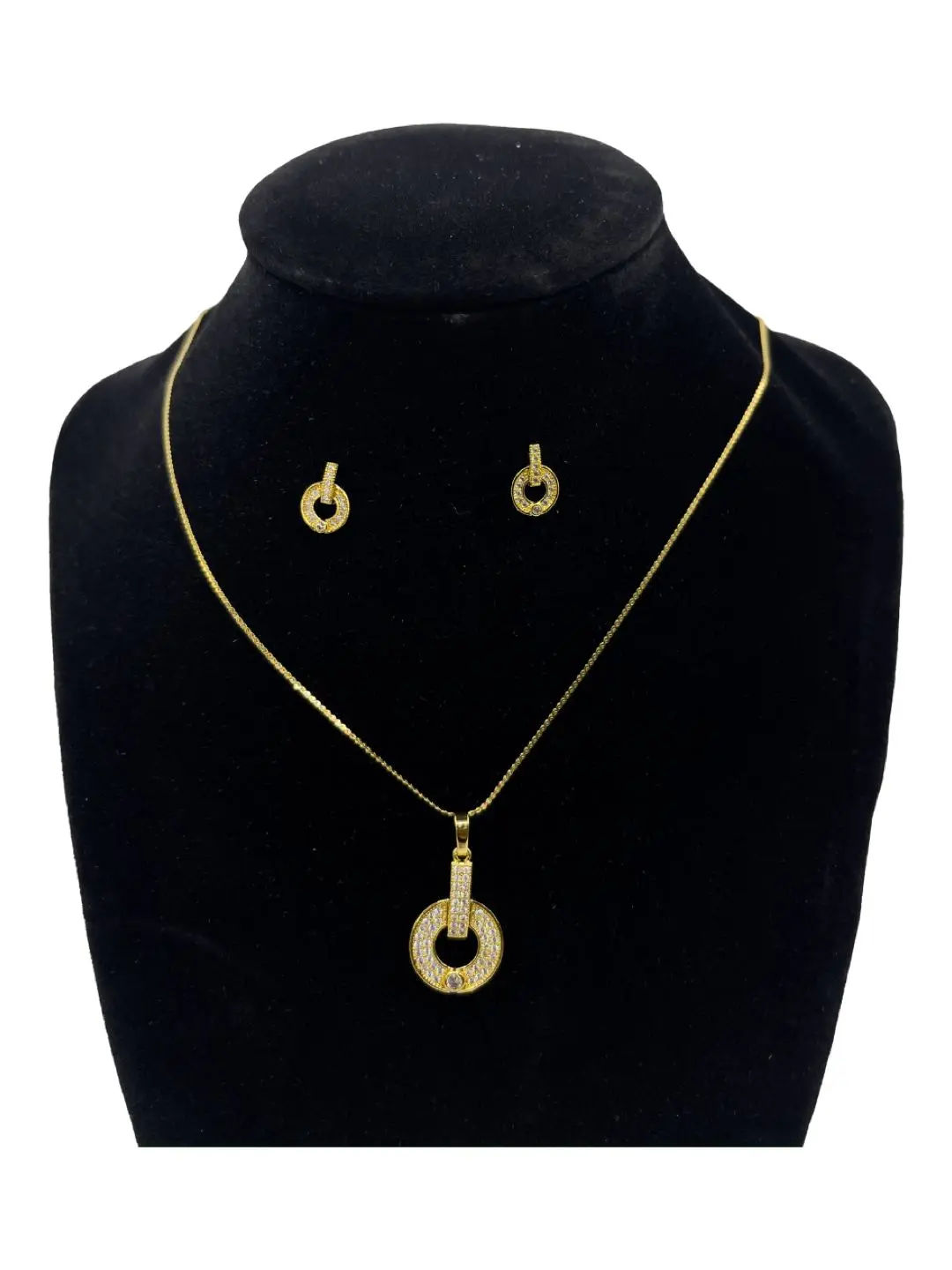 198 karat gold plated Olivia pendant with earrings