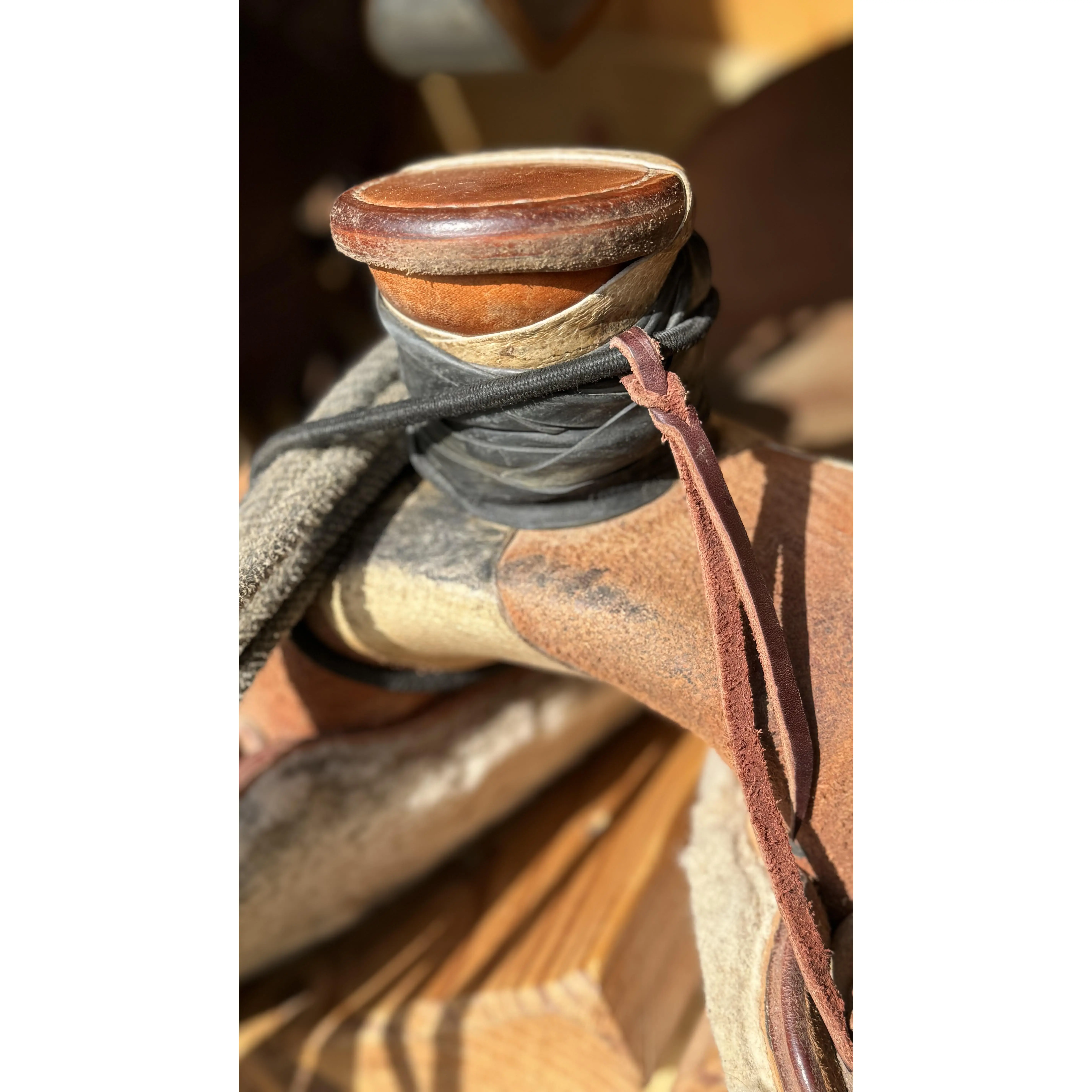 B1 Rein & Rope Keeper