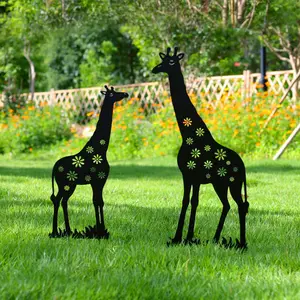 Metal Decorative Garden Stakes, Giraffe Garden Decor for Outside Gifts for Women Men, Black Silhouette Statues Decorations Outdoor for Yard Art, Lawn, Backyard, Pathway,Patio