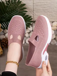 Women's Comfortable Breathable Walking Shoes, Soft Sole Slip-On Mom Shoes, Non-Slip Casual Sneakers for Daily Wear