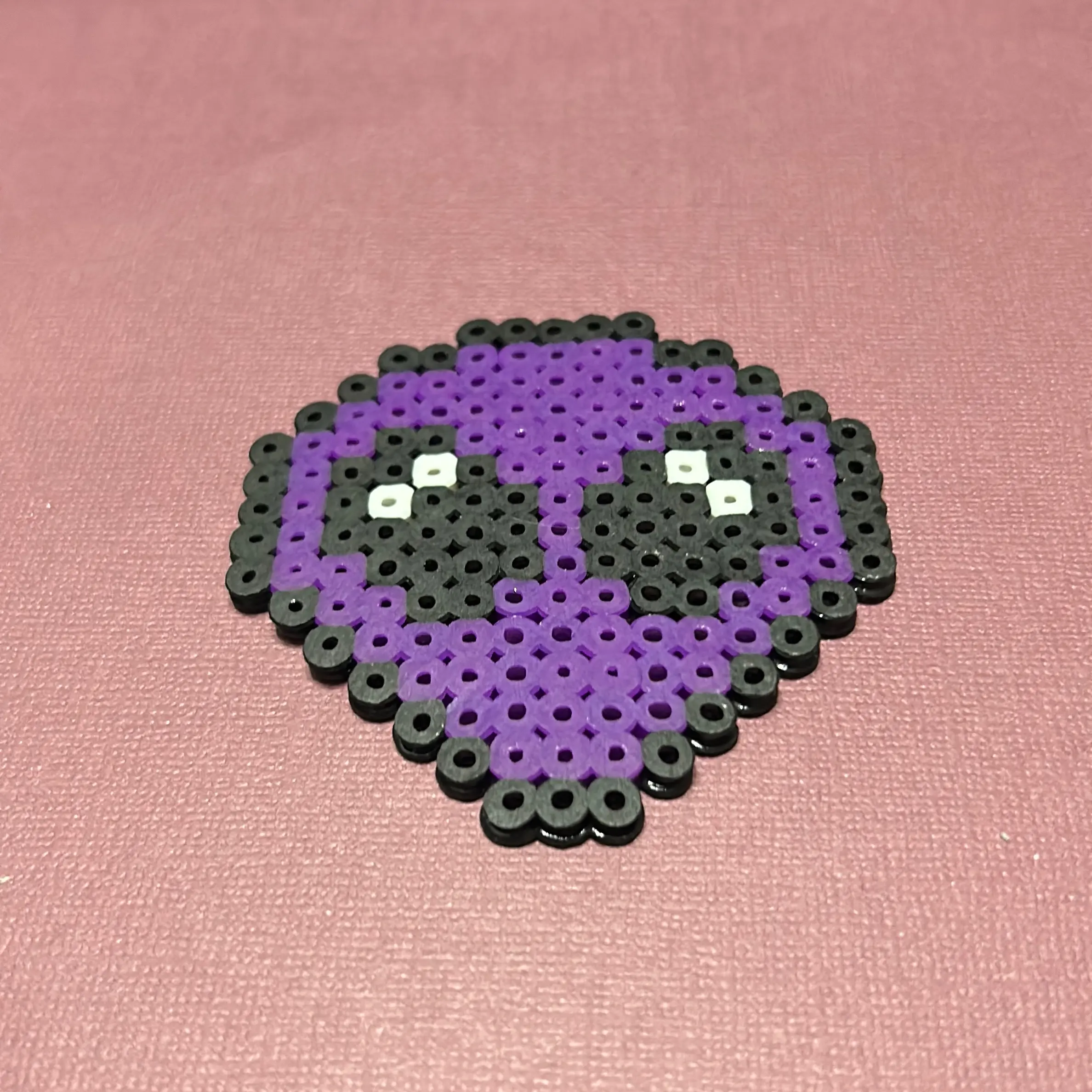Cute Big Eyed Alien Keychain Made From Perler Beads