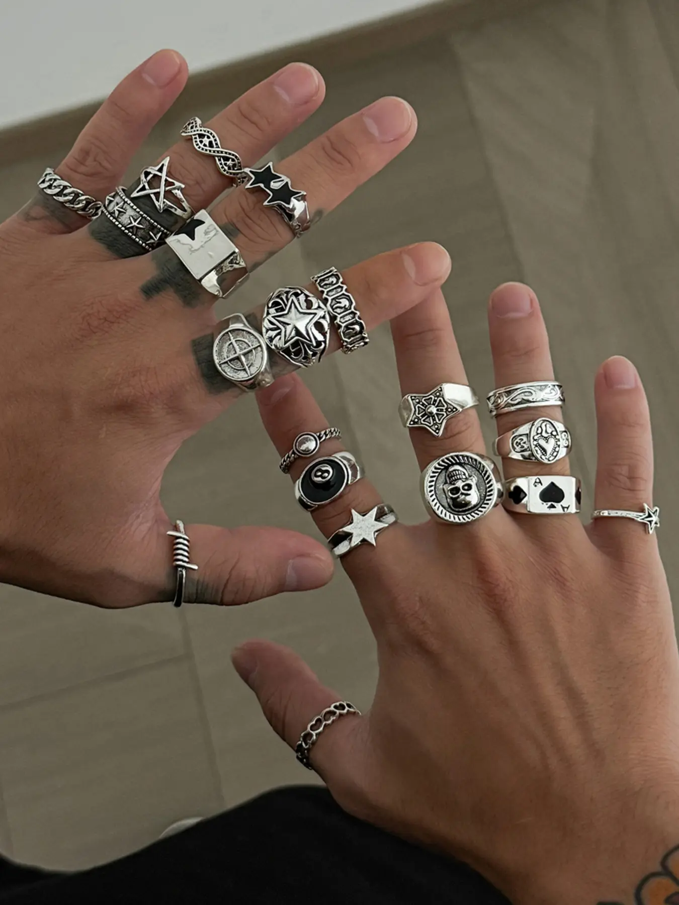 20-Piece Vintage Star Skull Ring Set, Dark Punk Joint Finger Rings, Knuckle Rings Set, Dark Aesthetic Statement Rings, Street Style Charm Accessories, All-Season, Holiday Gift