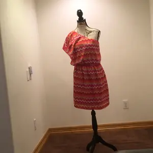 One-Shoulder Chevron Dress Casual