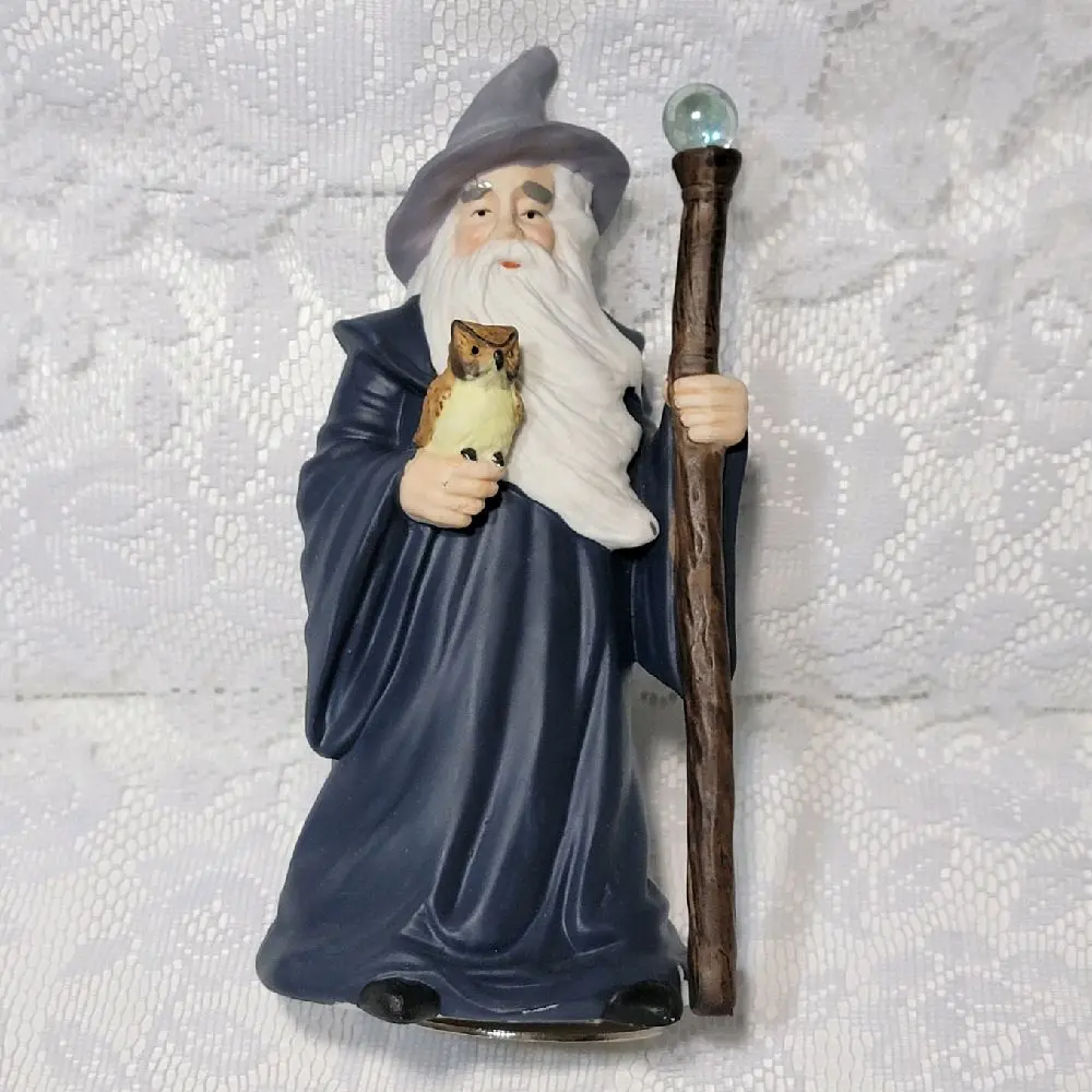 Vintage Rare Porcelain Wizard with Owl and Staff Musical Music Box Mann 1985