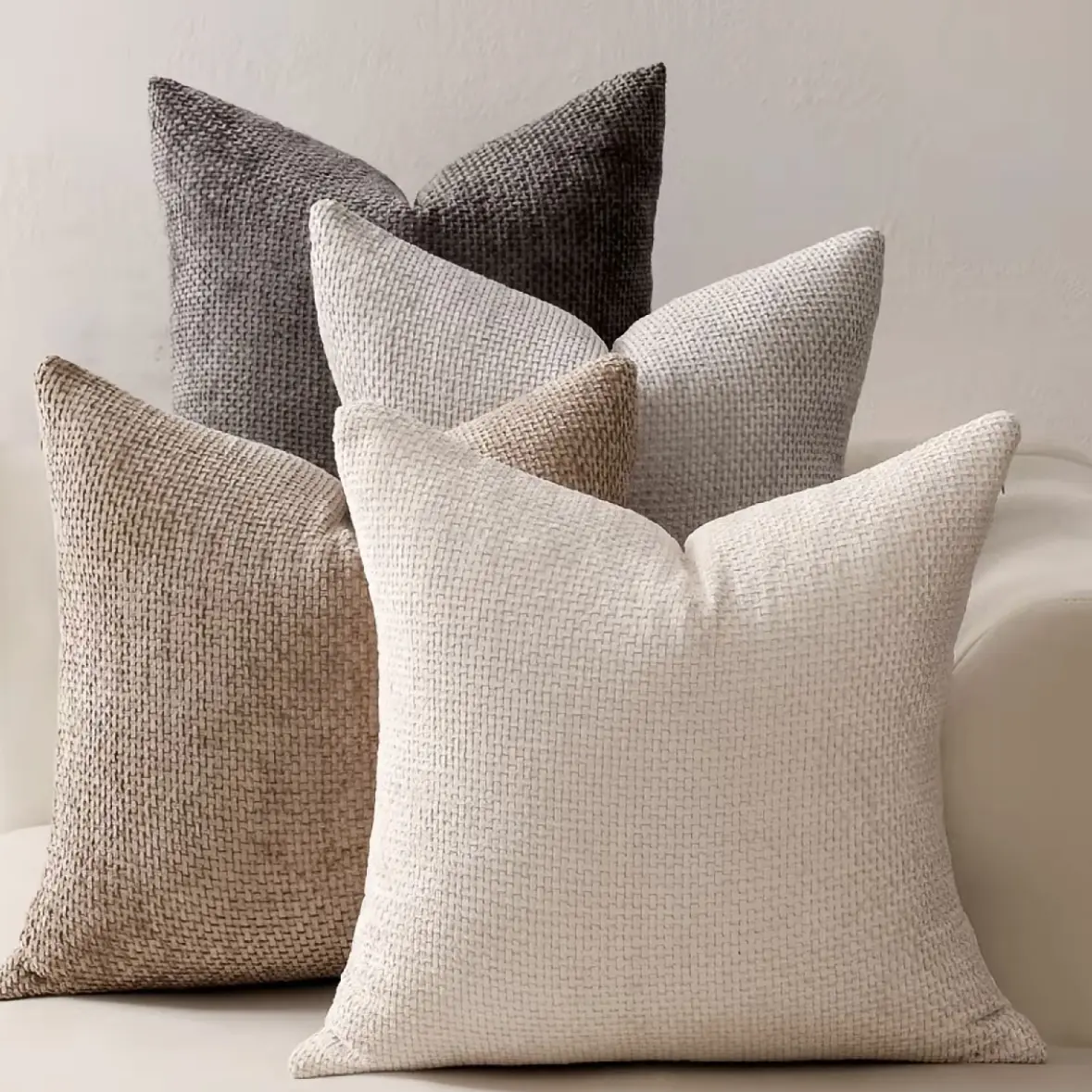 2-pack 18×18 inch soft chenille decorative pillow covers, Bohemian/Nordic style, Christmas home decor, suitable for sofa, bed, and futon, holiday decoration, hidden zipper, machine washable, resists pilling, versatile decor, home essentia