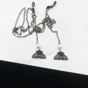 Moth pendant eyeglass chain, fashionable women's sunglasses anti slip chain, eyeglass accessories Beaded Modern