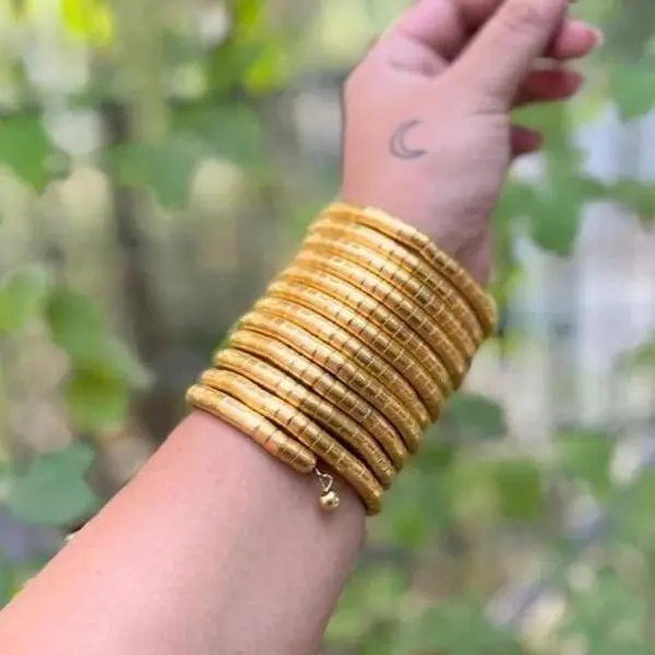 Spiral bangle Spiral bangle